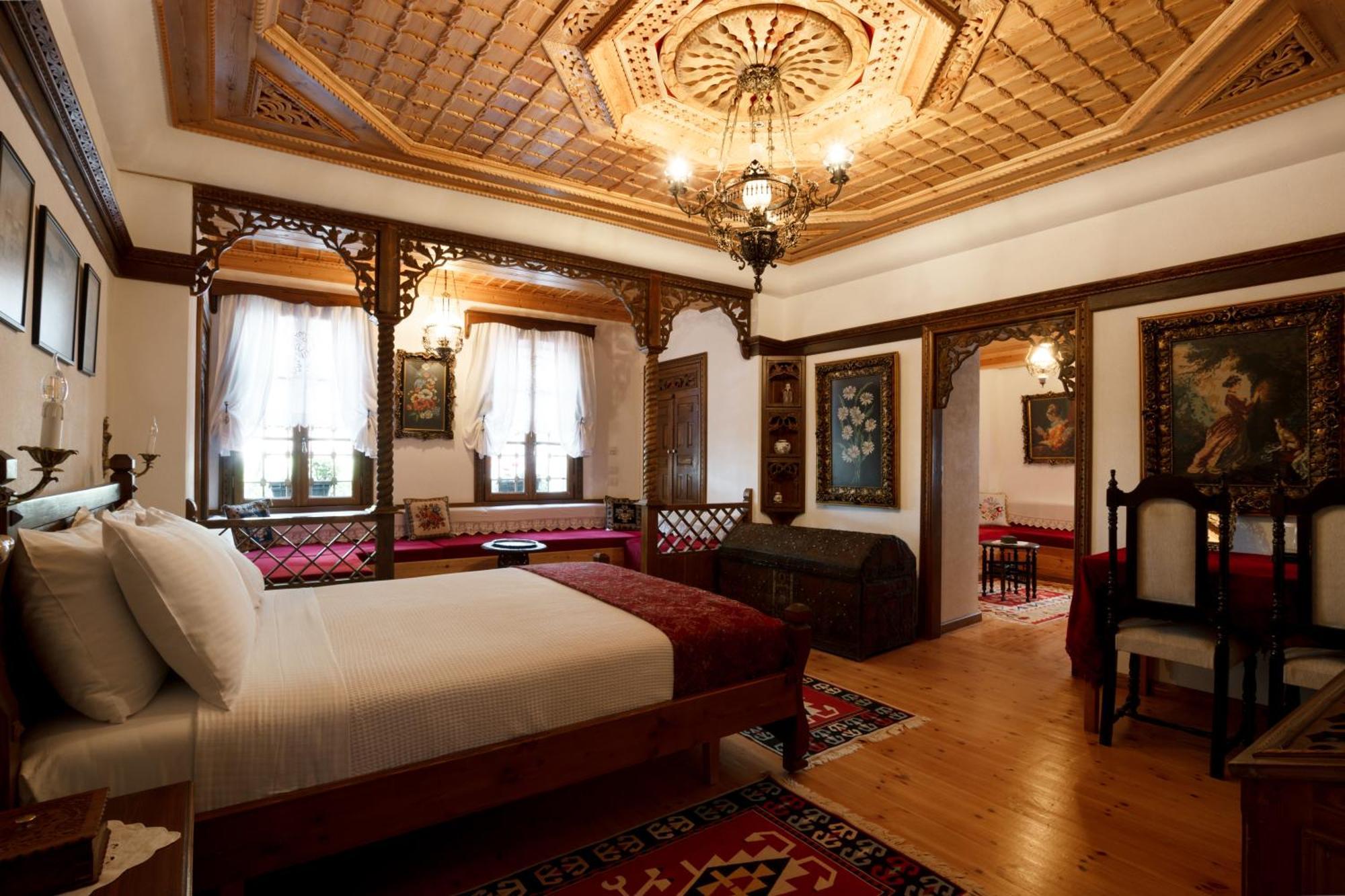 Boutique Hotel Musee Gjirokastër Exteriör bild
