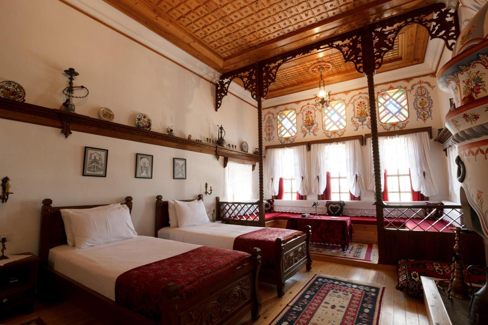 Boutique Hotel Musee Gjirokastër Exteriör bild