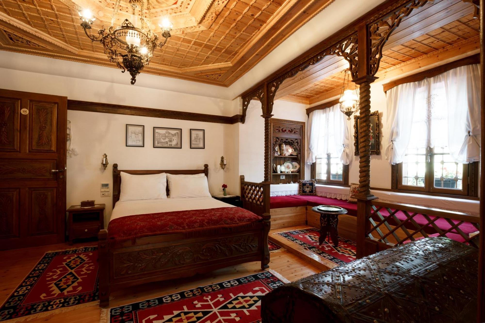 Boutique Hotel Musee Gjirokastër Exteriör bild