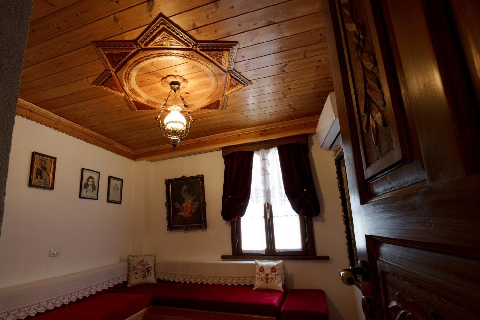Boutique Hotel Musee Gjirokastër Exteriör bild