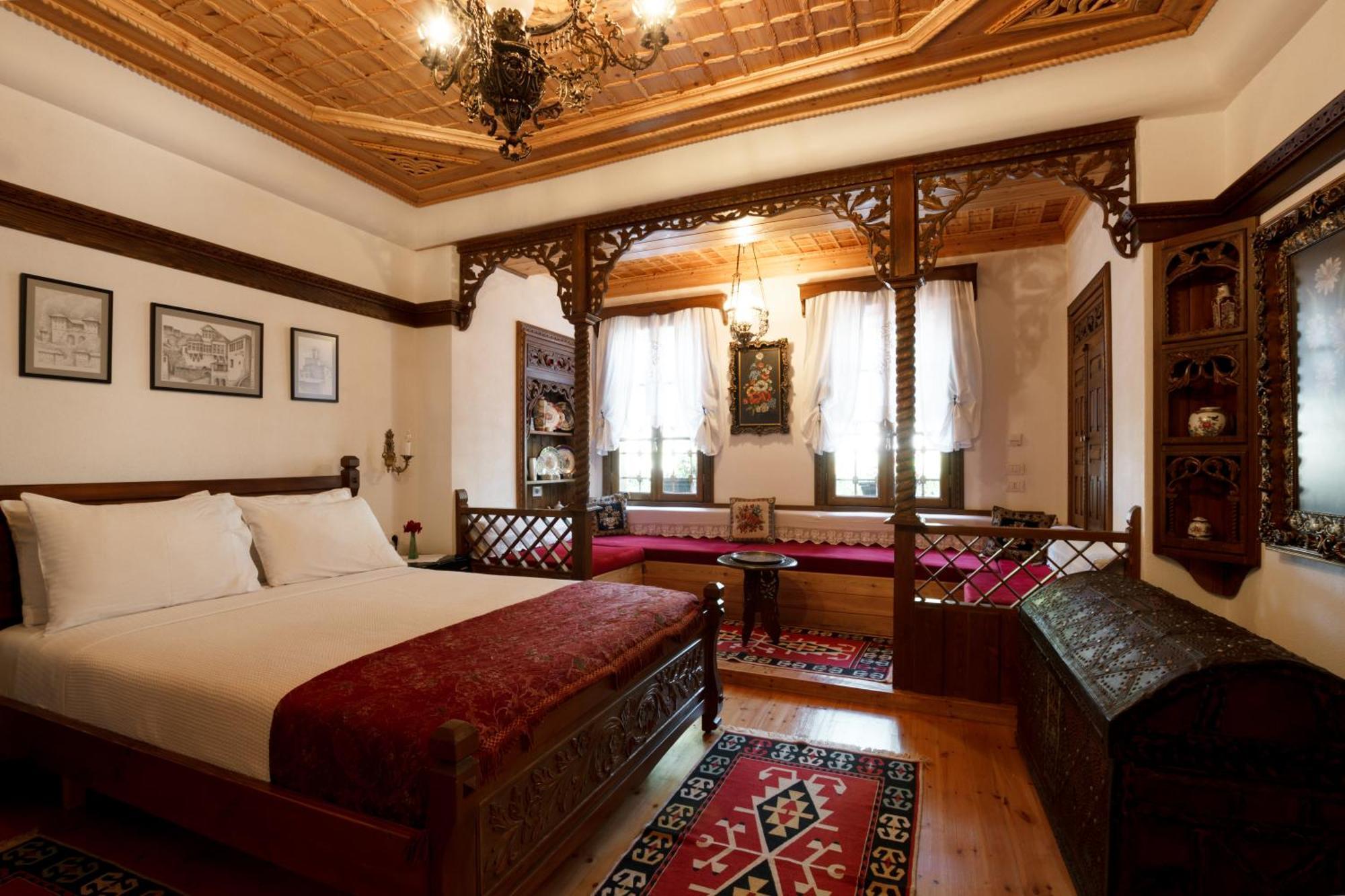 Boutique Hotel Musee Gjirokastër Exteriör bild