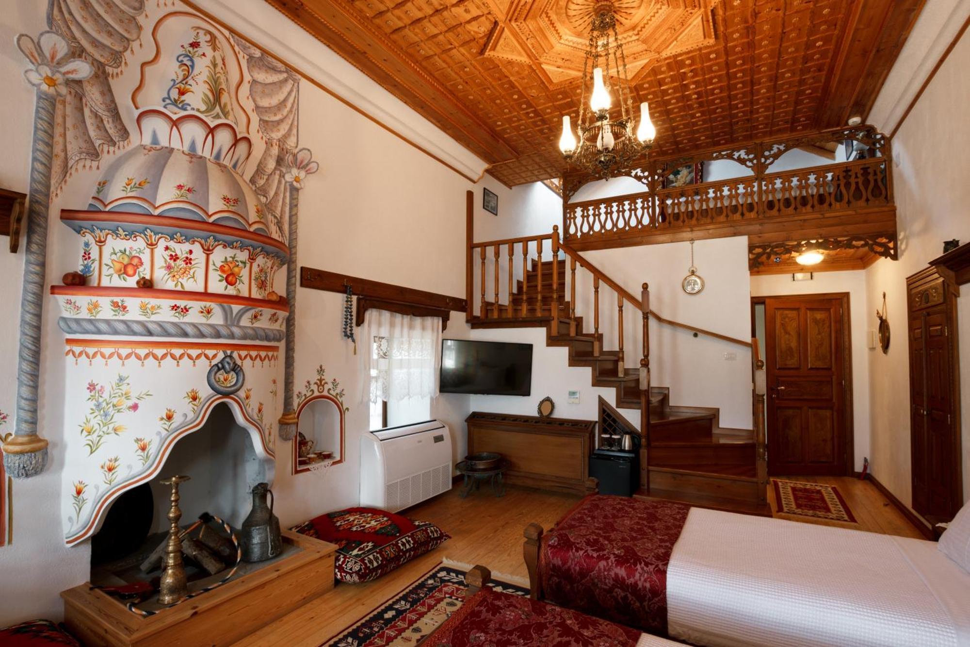 Boutique Hotel Musee Gjirokastër Exteriör bild
