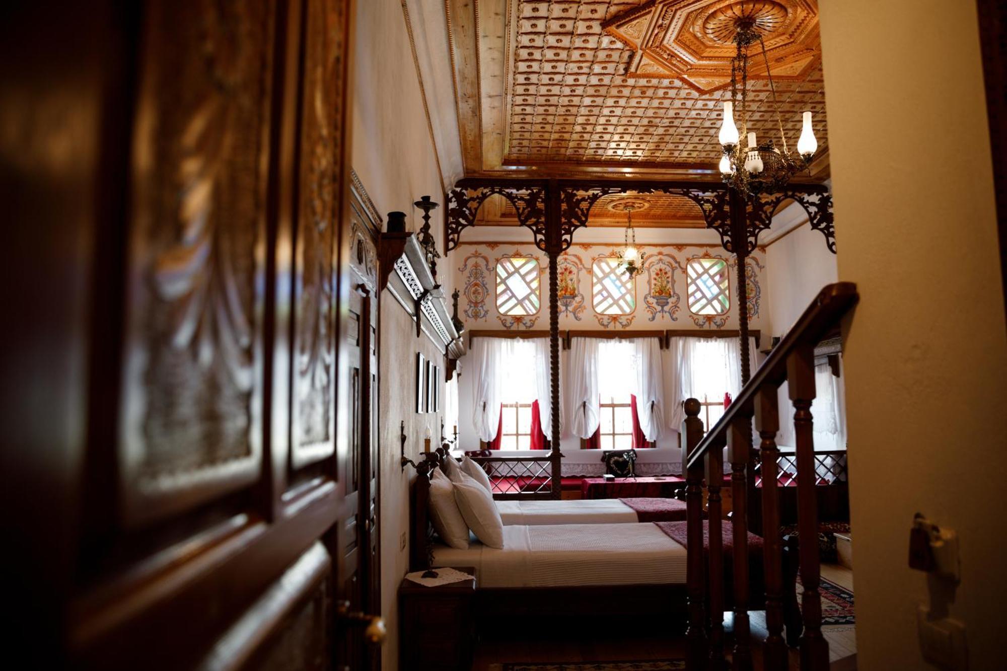 Boutique Hotel Musee Gjirokastër Exteriör bild